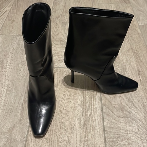 Black booties - Picture 3 of 6